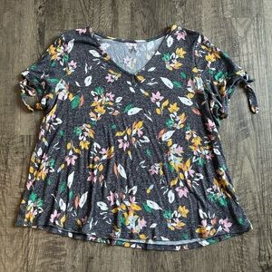 Lane Bryant woman’s Charcoal Floral V-Neck Tie-Sleeve Top